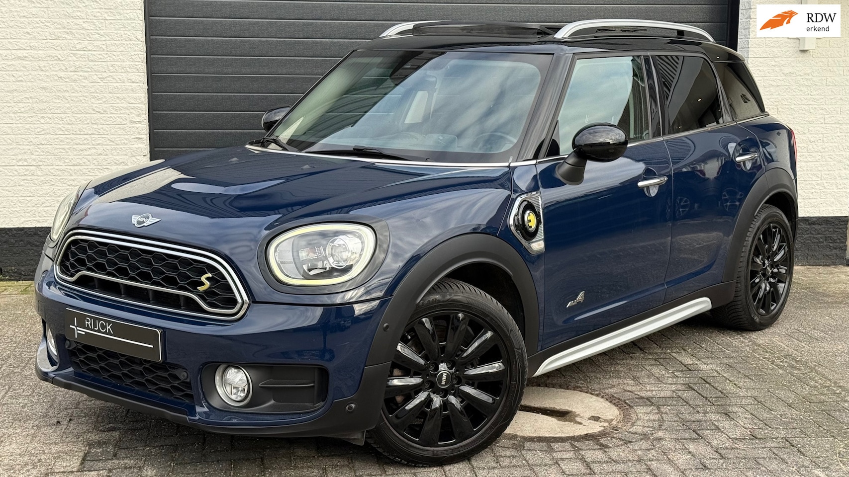 MINI Countryman - Mini 1.5 Cooper S E ALL4 Chili Hybrid | Pano | Head-Up | H&K | ACC | Bomvol opties - AutoWereld.nl