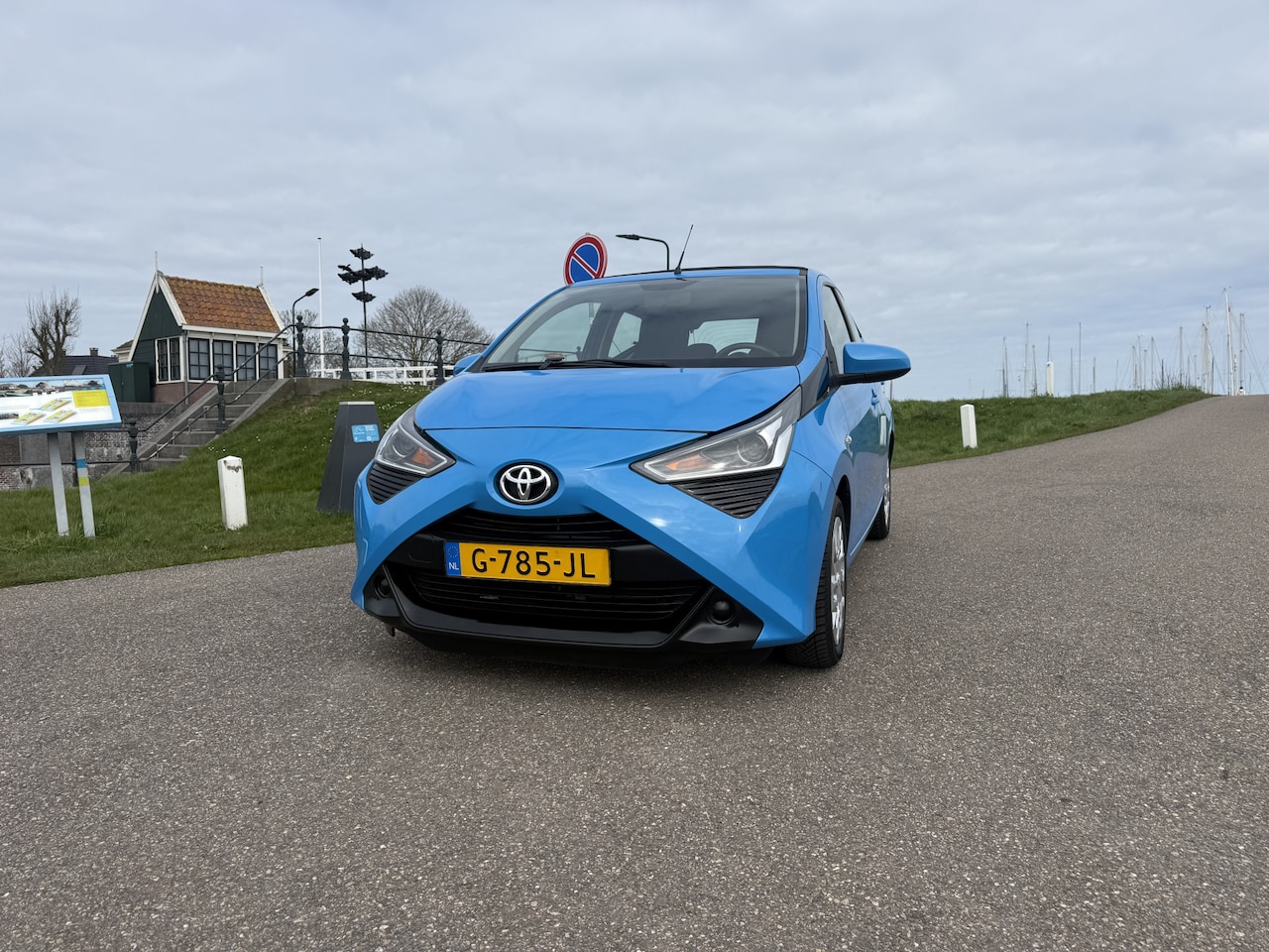 Toyota Aygo - 1.0 VVT-i x-play limited 1.0 VVT-i x-play limited - AutoWereld.nl