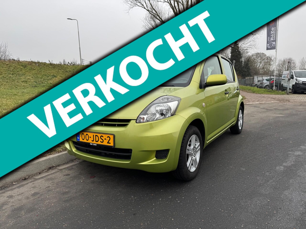 Daihatsu Sirion 2 - 1.0-12V Premium Airco LM velgen D. OH - AutoWereld.nl