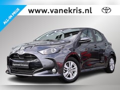 Toyota Yaris - 1.5 Hybrid 115 Active Limited Stoel & stuurverwarming, parkeersensoren