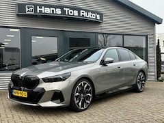 BMW 5-serie - 530e M Sport PRO Edition / Panorama / HUD / Adapt Crc / H&K/ Trekhaak