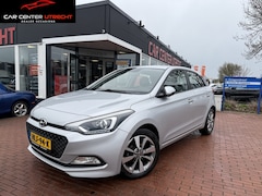 Hyundai i20 - 1.4i i-Catcher airco cruise control zeer netjes