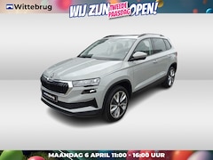 Skoda Karoq - 1.5 TSI ACT Style / Pano / Camera / Carplay / Parkeersensoren vóór en achter
