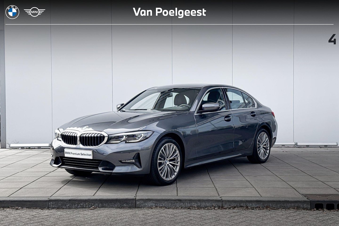 BMW 3-serie - Sedan 318i Sport Line / Stuurverwarming / Stoelverwarming / Trekhaak - AutoWereld.nl
