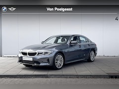 BMW 3-serie - Sedan 318i Sport Line / Stuurverwarming / Stoelverwarming / Trekhaak