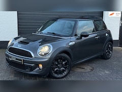 MINI Cooper S - 1.6 Pepper | Pano | Leder | Navi | Xenon | 17” | Cruise | Stoelverwarming