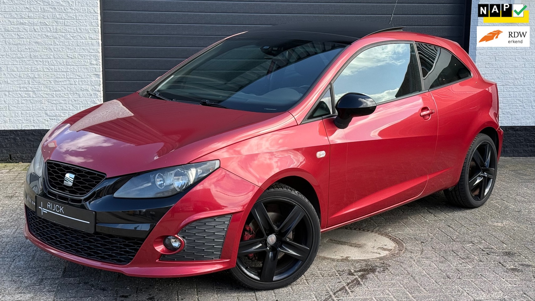 SEAT Ibiza SC - 1.4 TSI Cupra Bocanegra | Pano | Carplay| Cruise | NL NAP | Uniek - AutoWereld.nl