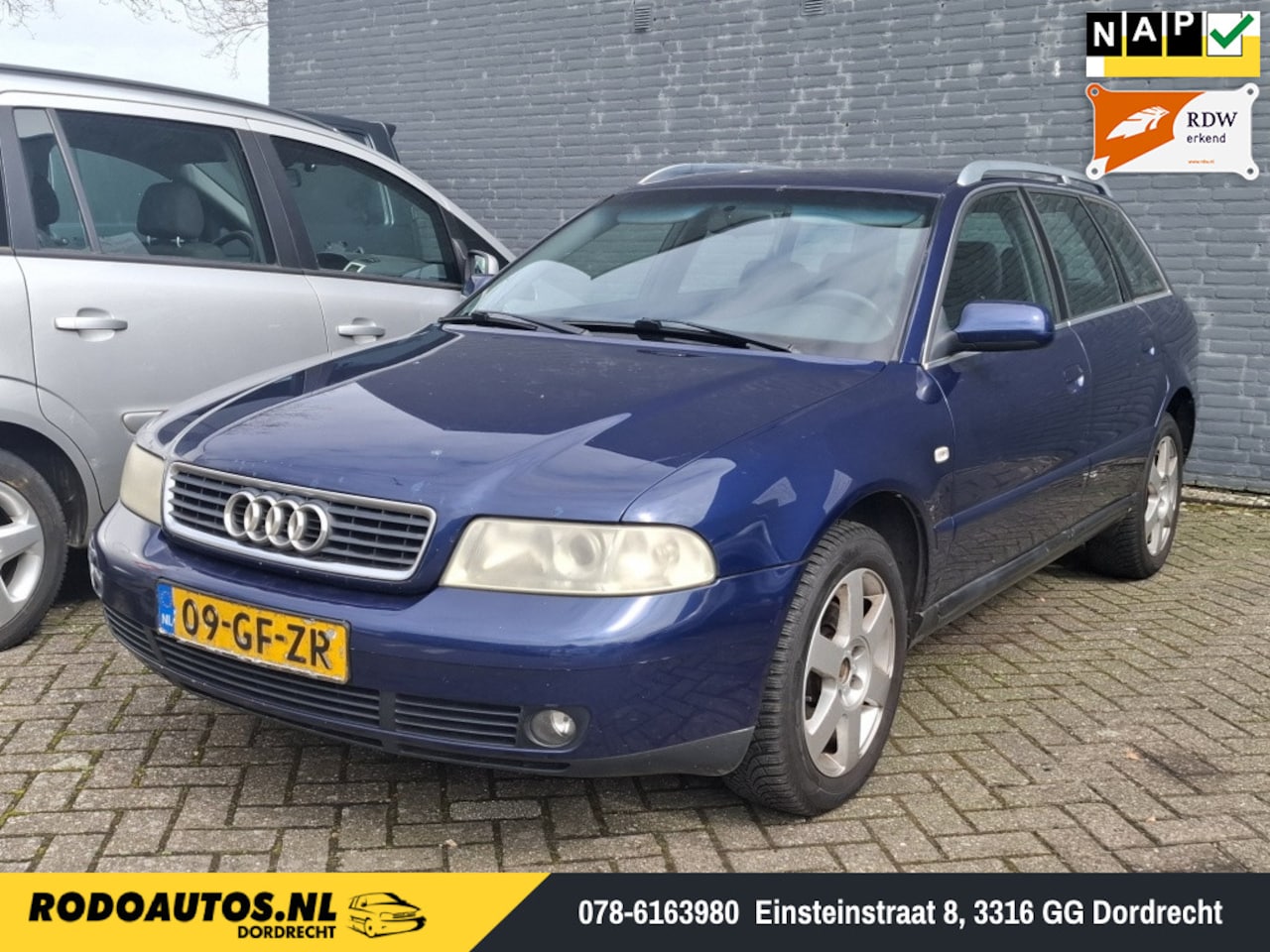 AUDI 8D A4