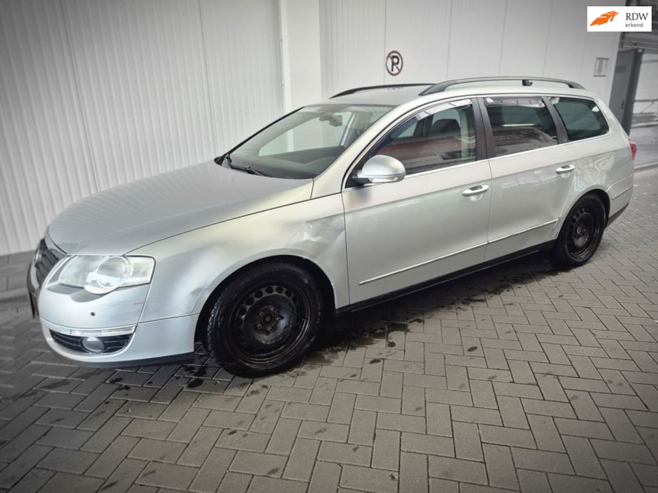 Volkswagen Passat Variant - 2.0 FSI-Airco-Automaat-Rijdt perfect - AutoWereld.nl