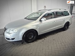 Volkswagen Passat Variant - 2.0 FSI-Airco-Automaat-Rijdt perfect