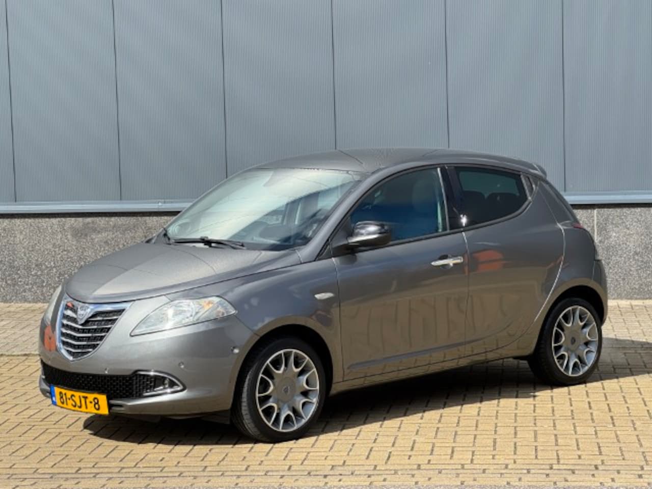 Lancia Y(psilon) - Ypsilon 0.9 TwinAir Platinum - AutoWereld.nl