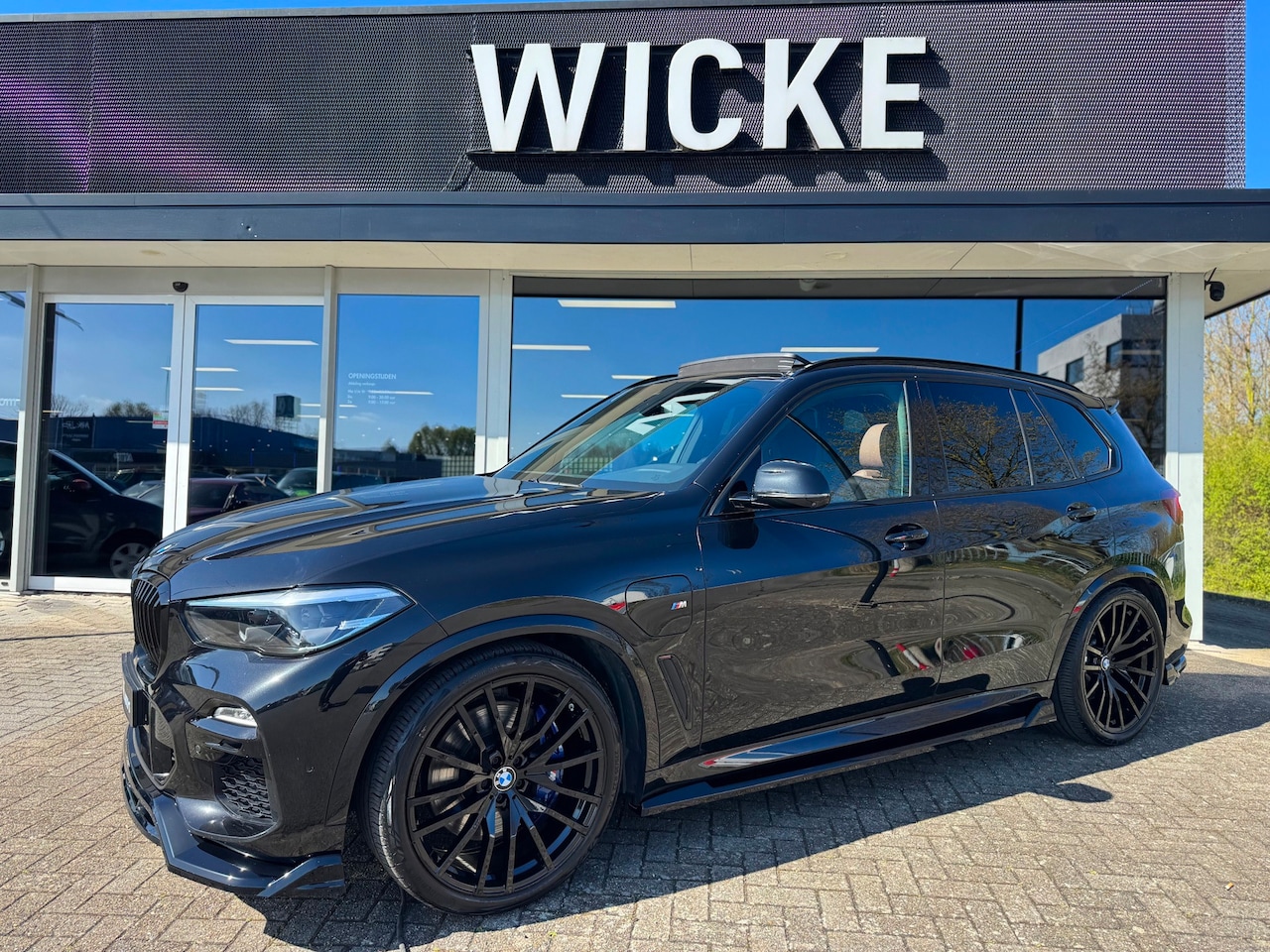BMW X5 - XDrive45e High Executive Panorama Maxton H&K 2021 - AutoWereld.nl