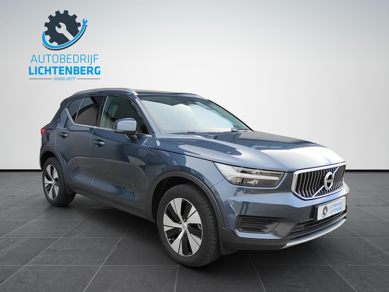 Volvo XC40 - 1.5 T4 Recharge Inscription Plug-in / ACC / Trekhaak / Leren bekleding - AutoWereld.nl