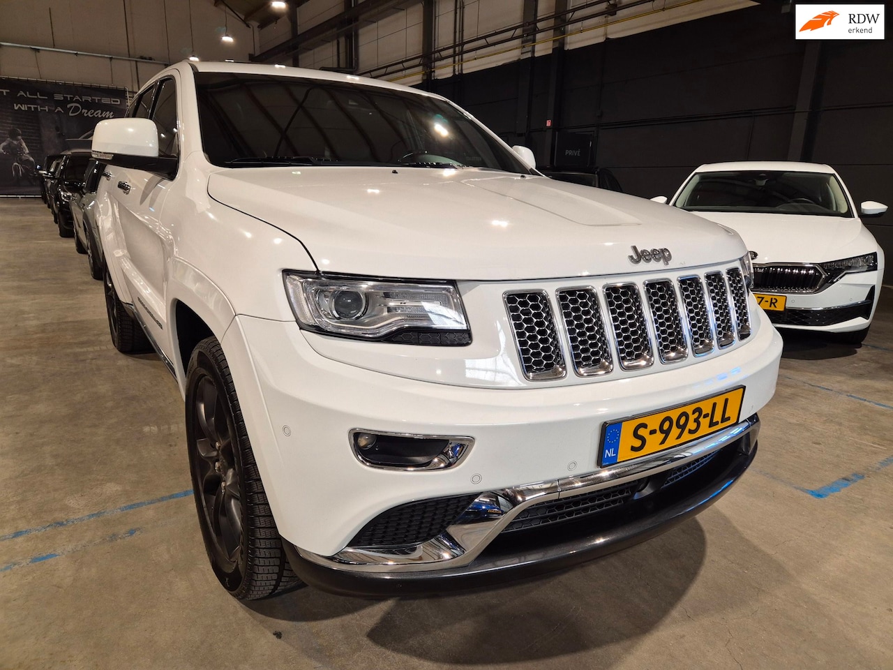 Jeep Grand Cherokee - 3.0 CRD Summit - Panoramadak - Stoelverw en Koeling - Stuurverw - Camera - Luchtvering - A - AutoWereld.nl