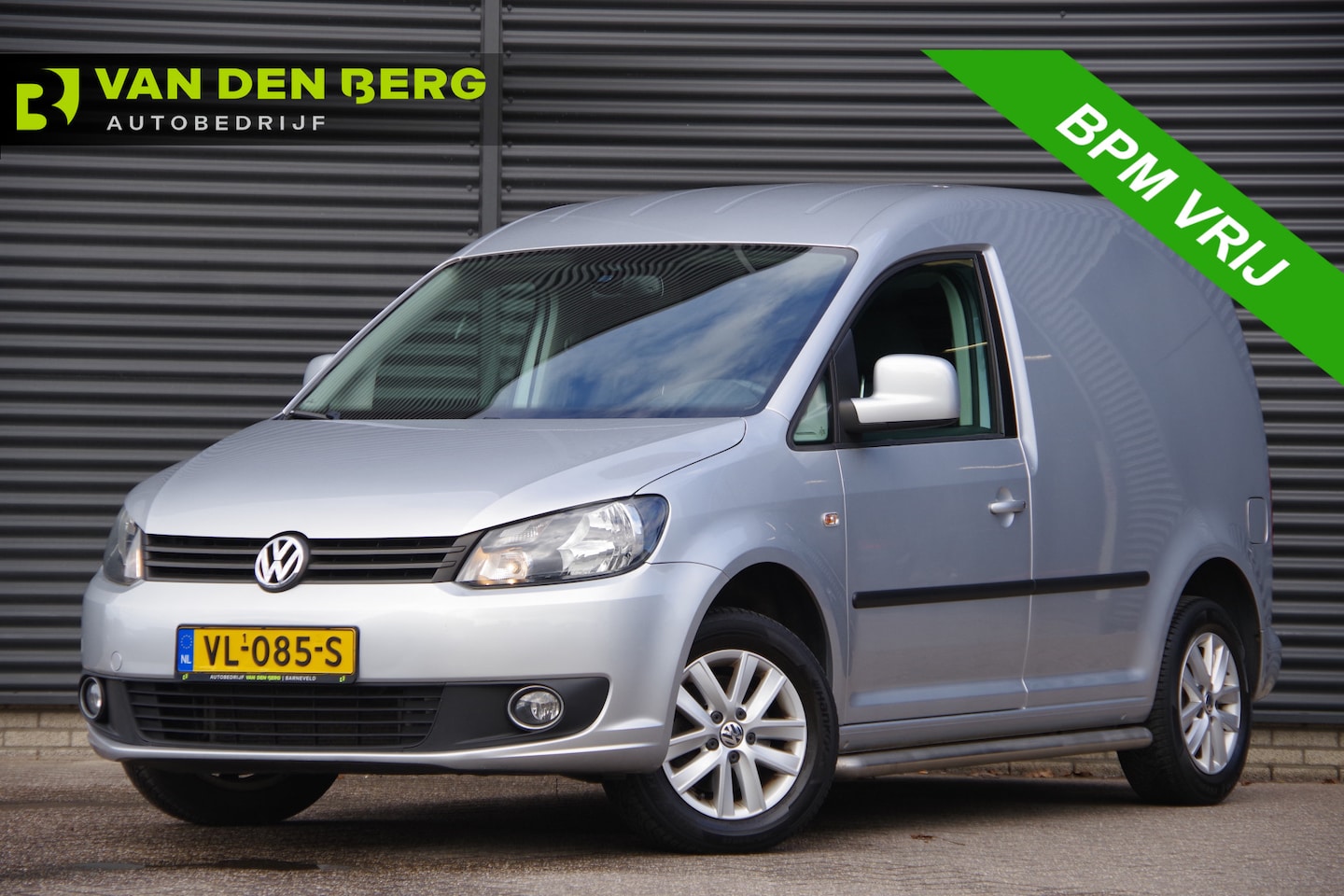Volkswagen Caddy - 1.6 TDI L1 AUT. NL AUTO, NAP! TREKHAAK, AIRCO, CRUISE, PARKEERSENSOREN - AutoWereld.nl