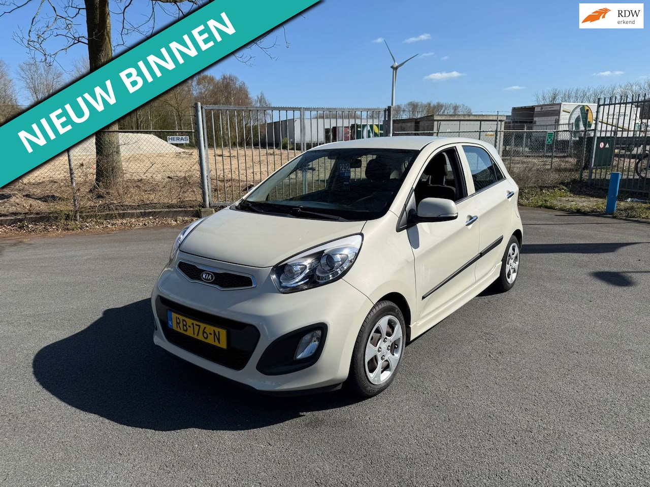 Kia Picanto - 1.0 CVVT Comfort Pack NETTE AUTO RIJDT EN SCHAKELT GOED - AutoWereld.nl