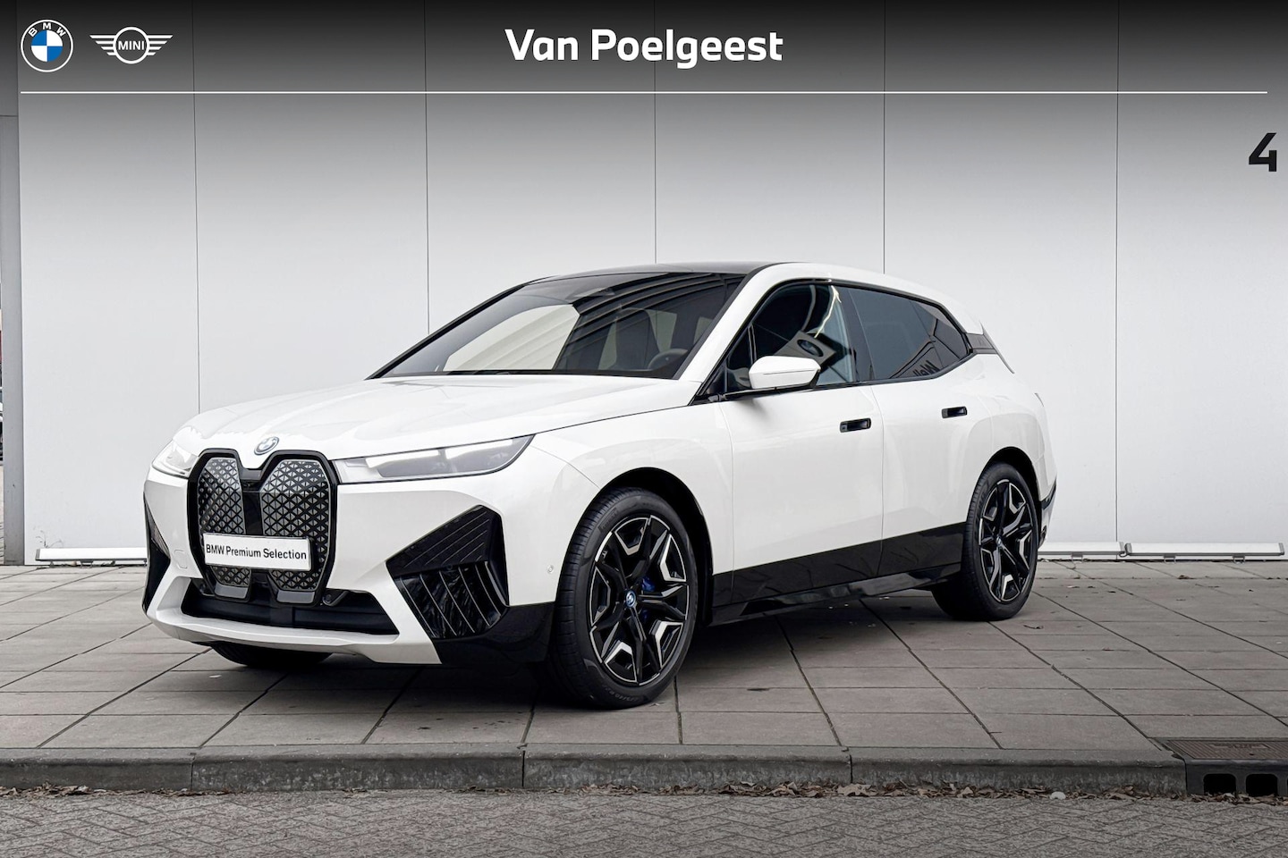 BMW iX - xDrive40 High Executive Luchtvering / Harman Kardon Audio / Stoelventilatie / Stoelverwarm - AutoWereld.nl