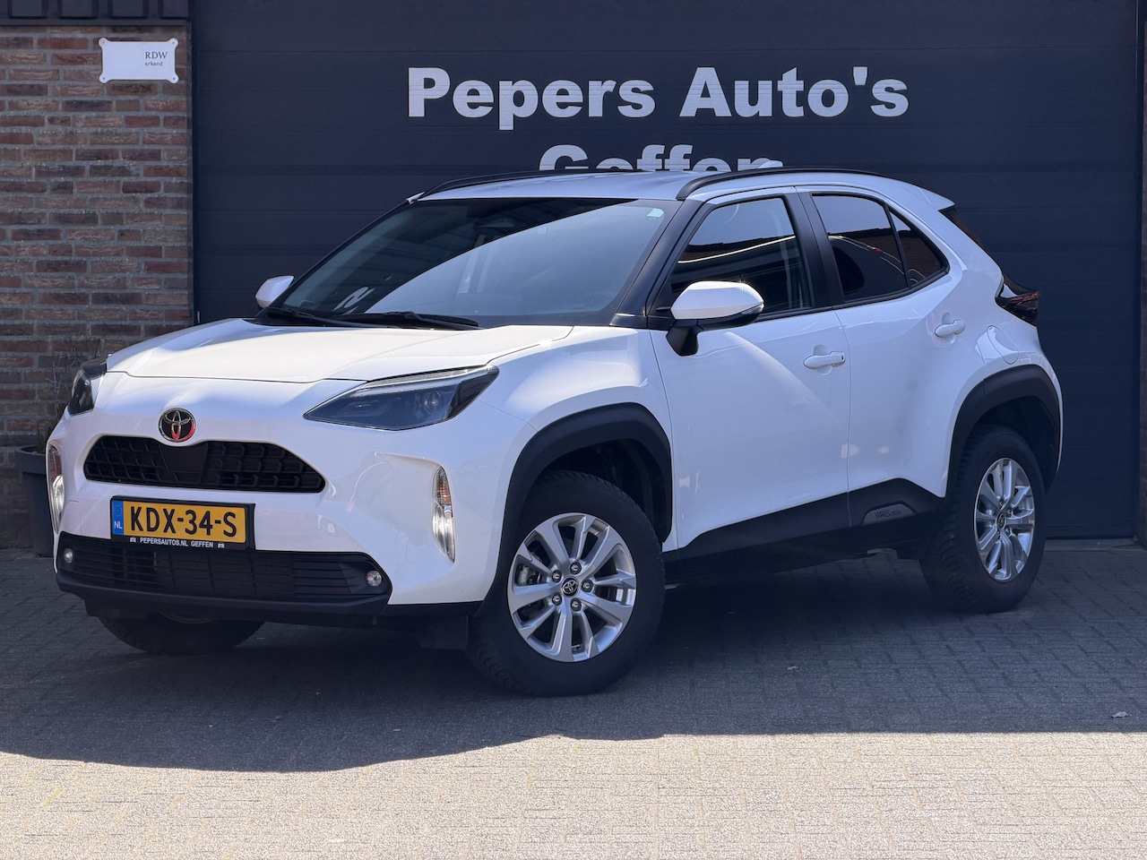 Toyota Yaris Cross - 1.5 Hybrid 115 Active Stoel / stuurverwarming Carplay Camera Cruise - AutoWereld.nl