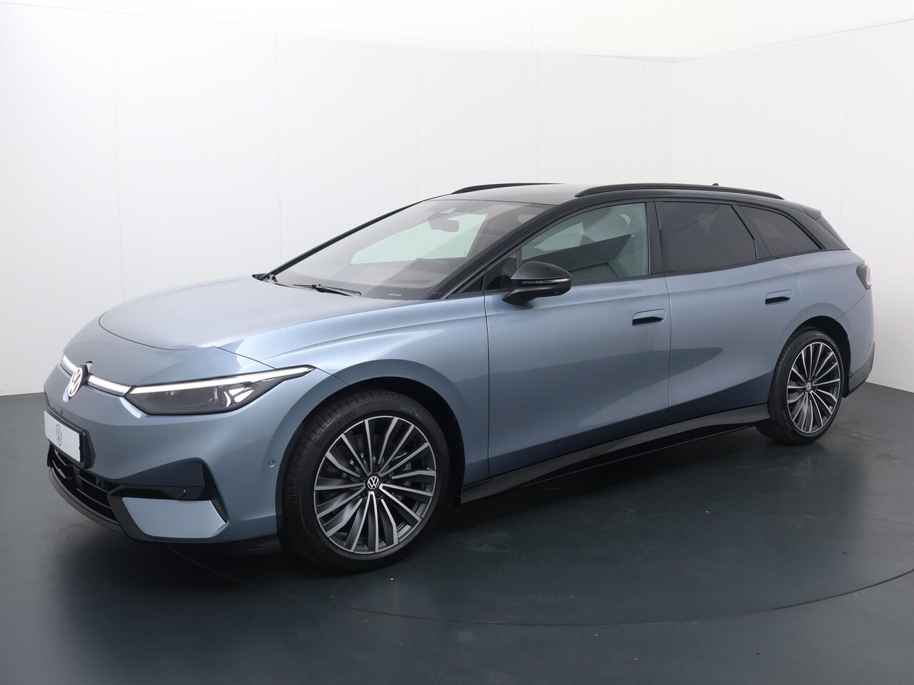 Volkswagen ID.7 - Pro Limited Edition 77 kWh accu 210 kW / 286 PK | Trekhaak wegklapbare kogel | - AutoWereld.nl