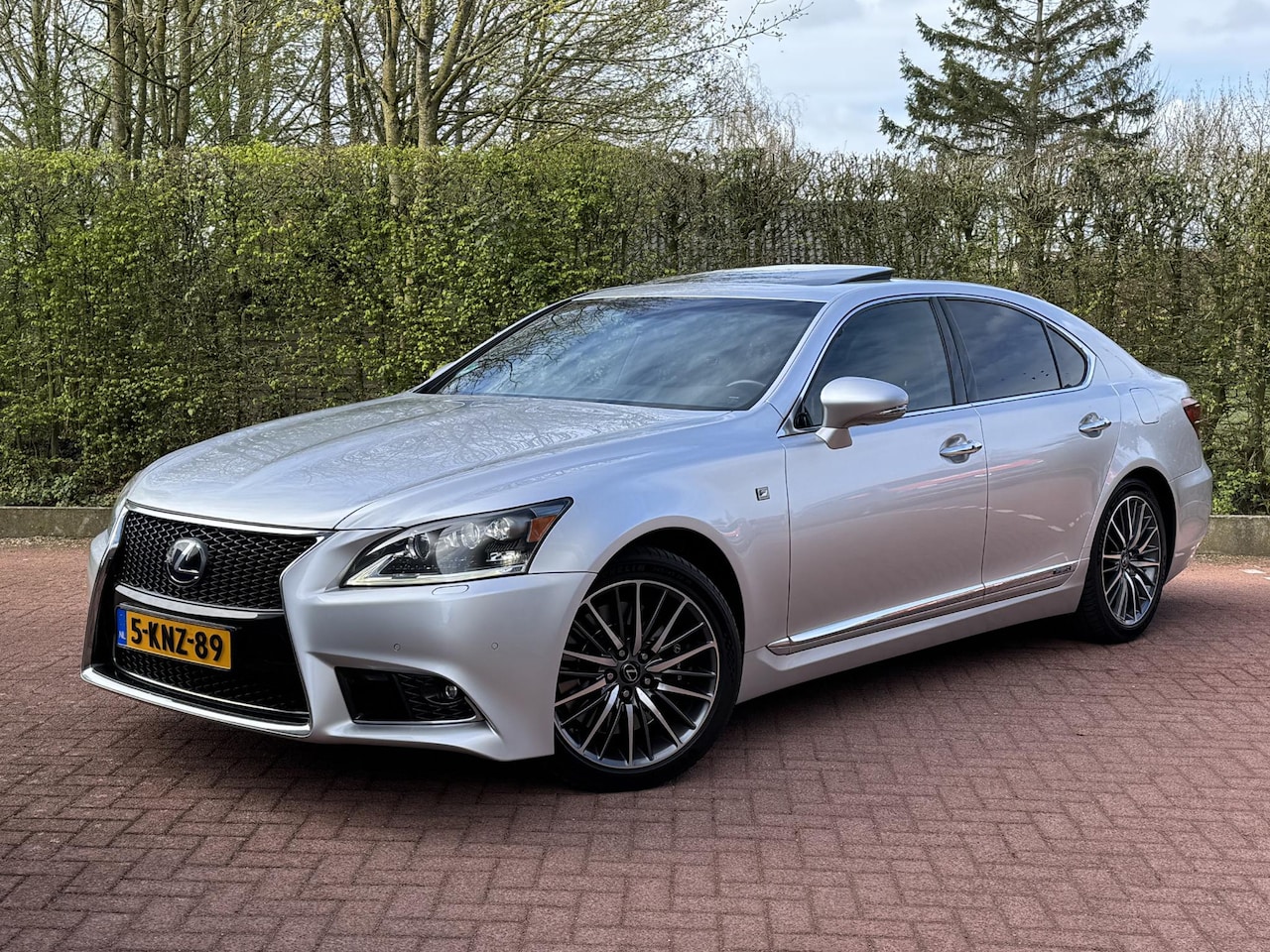 Lexus LS 600h - F Sport *Nieuwe gr.beurt dealer+HHCheck+remmerij* - AutoWereld.nl