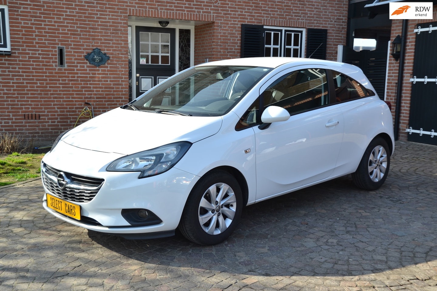 Opel Corsa - 1.2i Sport 3.Drs - Airco - Radio/Bluetooth+Navigatie - Velgen - Parkeersensoren - Cruise c - AutoWereld.nl