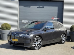 BMW iX - xDrive50 High Executive 112 kWh SOH 92% | Sky Lounge | 360* Camera | Massage | Stoelventil