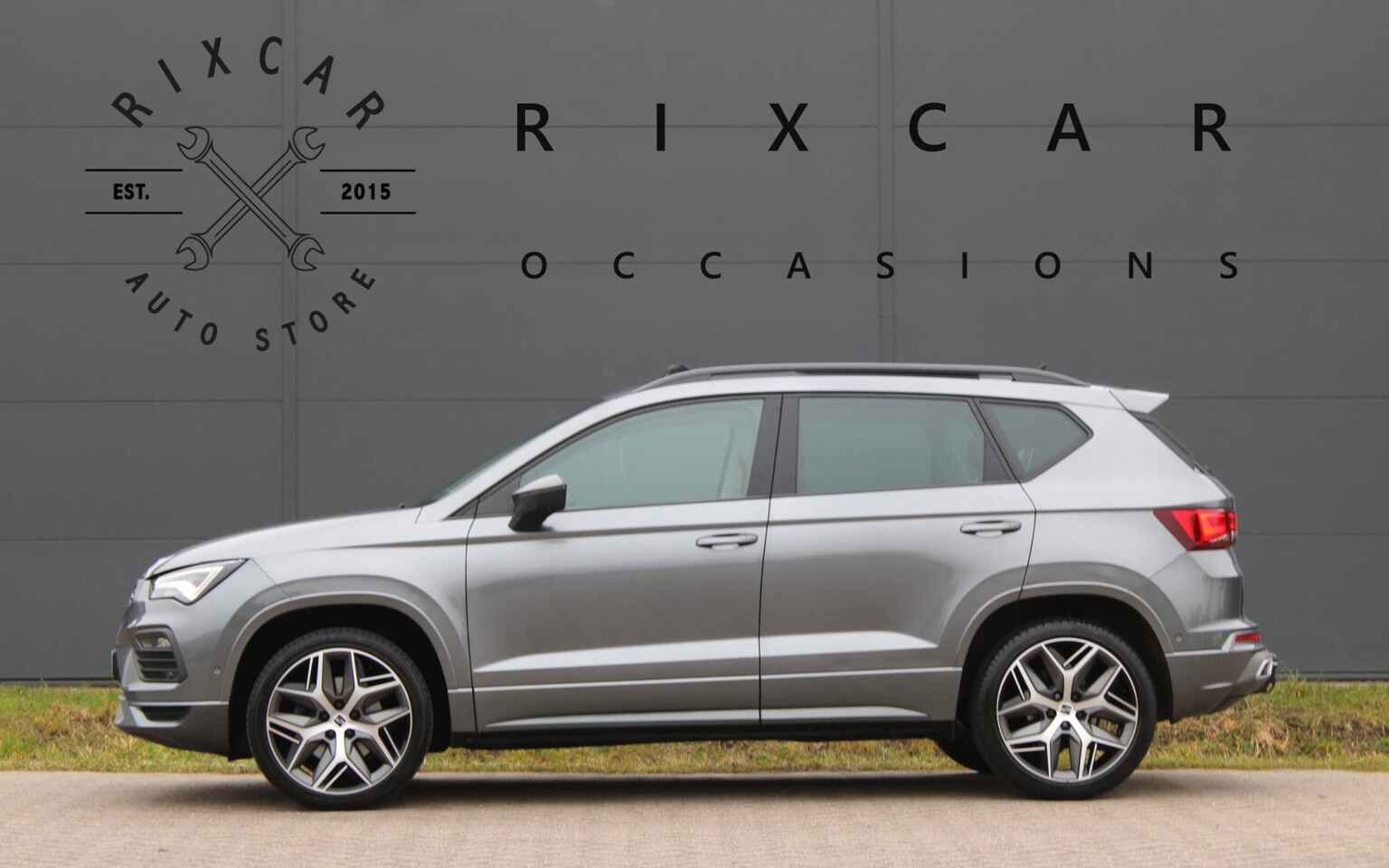 SEAT Ateca - 1.5 TSI FR BusinessIntense Automaat Panodak Trekhaak - AutoWereld.nl