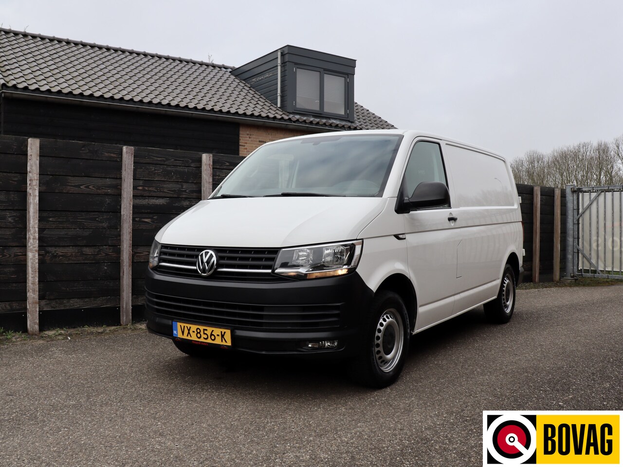 Volkswagen Transporter - 2.0 TDI L1H1 Highline nw distributie, vol. onderhouden - AutoWereld.nl