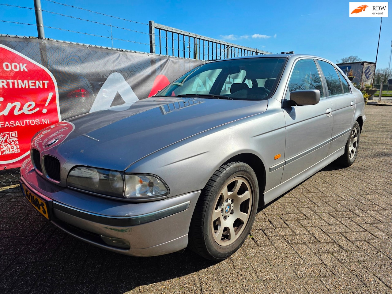BMW 5-serie - 523i 5-bak/DAK/airco - AutoWereld.nl