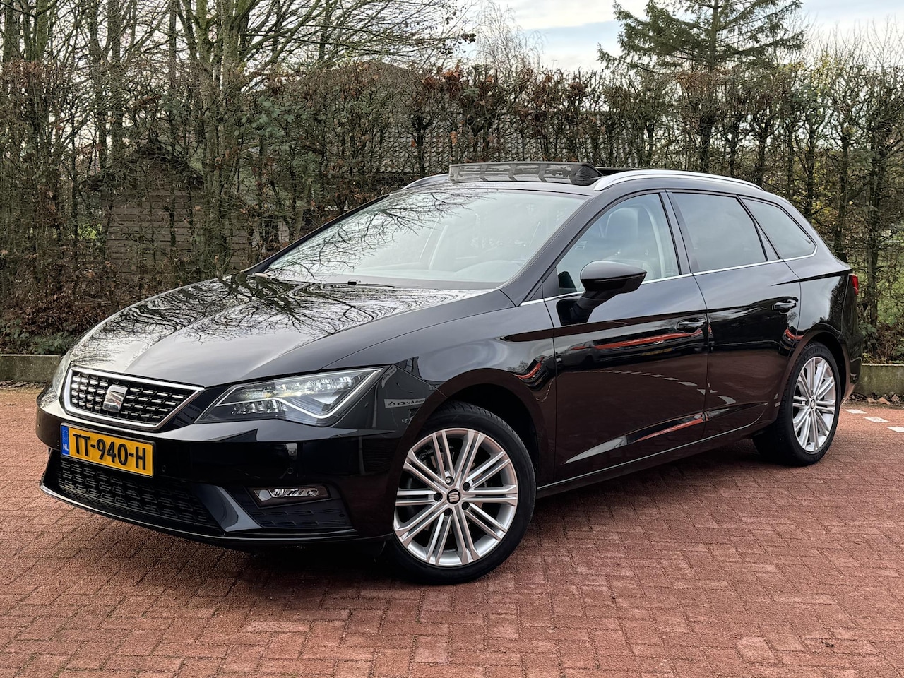 SEAT Leon ST - 1.5 TSI Xcellence DSG Virtual NAP Pano Trekhaak - AutoWereld.nl