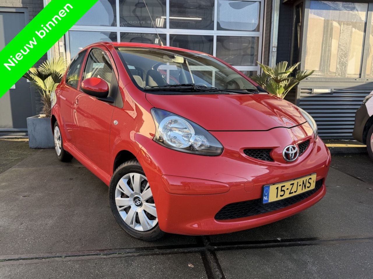 Toyota Aygo - 1.0-12V Plus Automaat Airco 5drs! NAP! Inruil mogelijk! - AutoWereld.nl