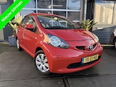 Toyota Aygo - 1.0-12V Plus Automaat Airco 5drs NAP Inruil mogelijk