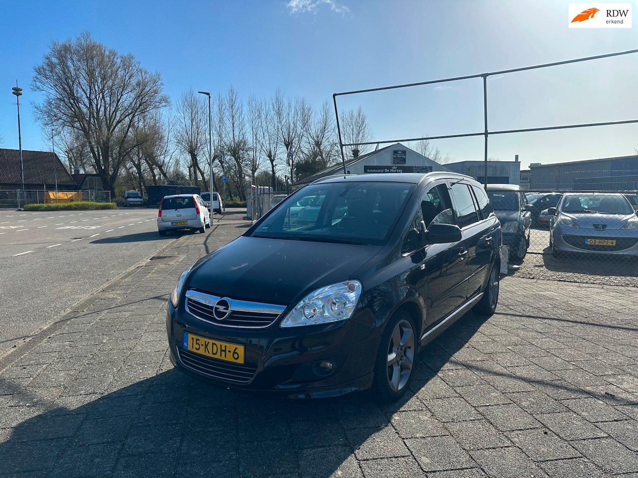 Opel Zafira - 2.2 Cosmo 7P Sport Leder Automaat Stoelverwarming!!! - AutoWereld.nl