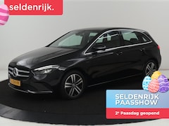 Mercedes-Benz B-klasse - 250e Urban | Leder | Stoelverwarming | Sfeerverlichting | Camera | Park Assist | Navigatie