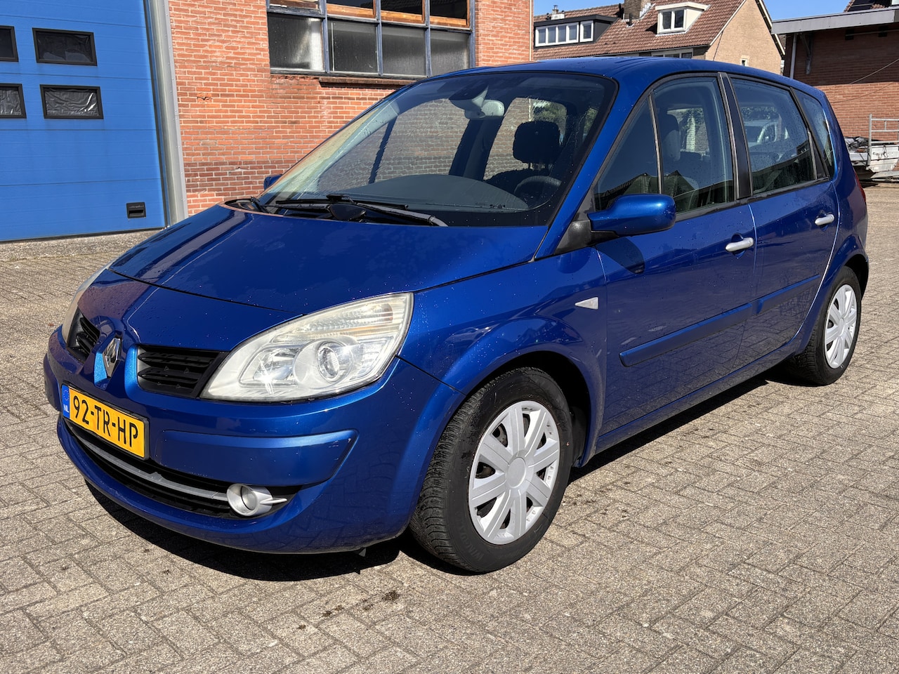 Renault Scénic - 2.0-16V NIEUWE APK t/m 19-3-2027. - AutoWereld.nl