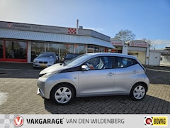 Toyota Aygo - 1.0 VVT-i x-play AUTOMAAT