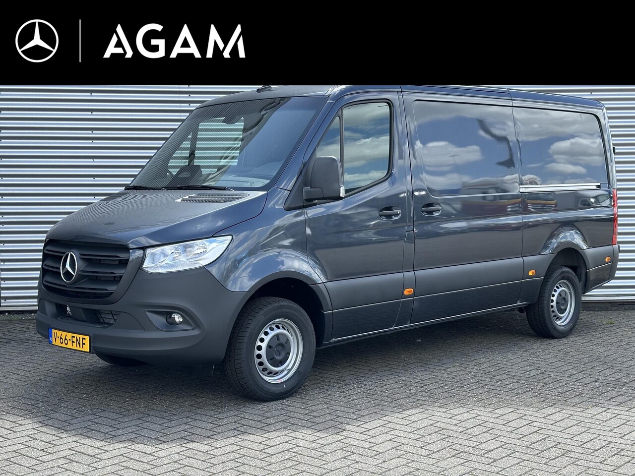 Mercedes-Benz Sprinter - 317CDI L2H1 Airco Navigatie Camera 2800kg Trekhaak 2x schuifdeur - AutoWereld.nl