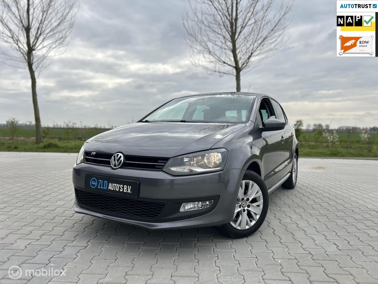 Volkswagen Polo - 1.4-16V R-line|APK|CRUISE CONTR|AIRCO - AutoWereld.nl