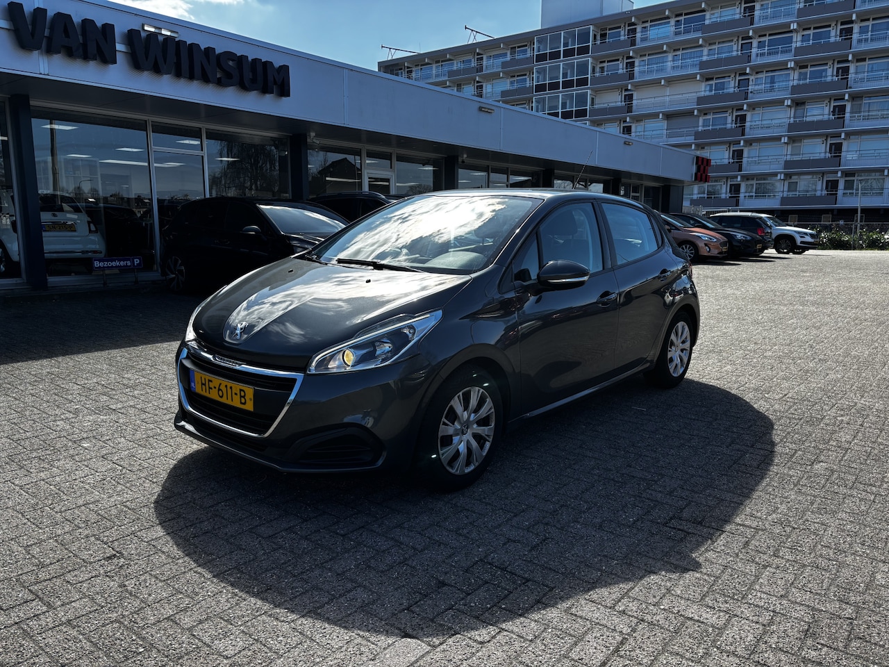 Peugeot 208 - 1.2 PureTech Active Automaat Trekhaak - AutoWereld.nl