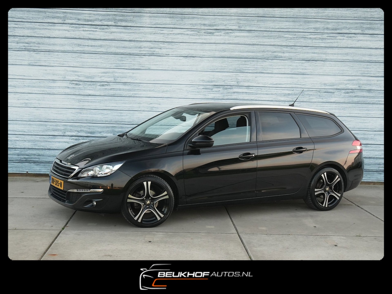 Peugeot 308 SW - 1.6 BlueHDI Panoramadak Camera 18'' Velgen - AutoWereld.nl