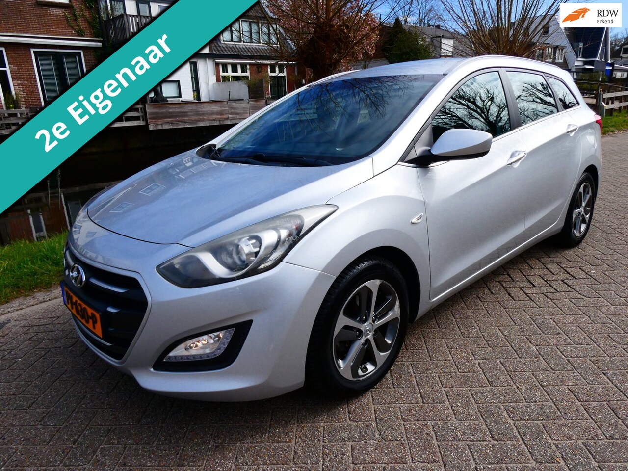 Hyundai i30 CW - 1.4 i-Drive 101pk 2e eigenaar Airco Cruise LED PDC Historie - AutoWereld.nl