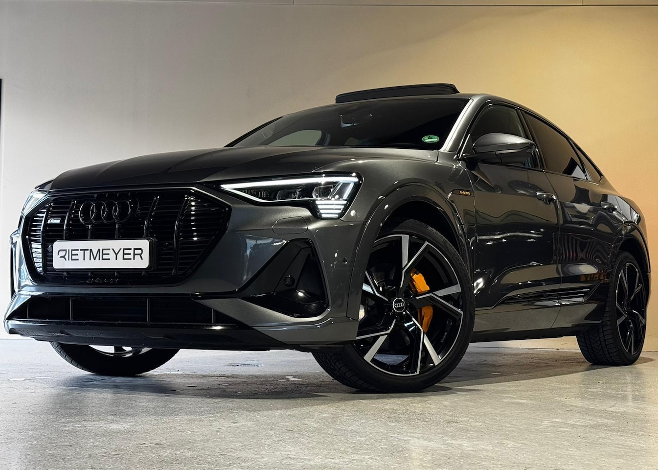 Audi e-tron Sportback - 55 quattro S |Pano |B&O |Matrix LED |RS zetels |Camera - AutoWereld.nl