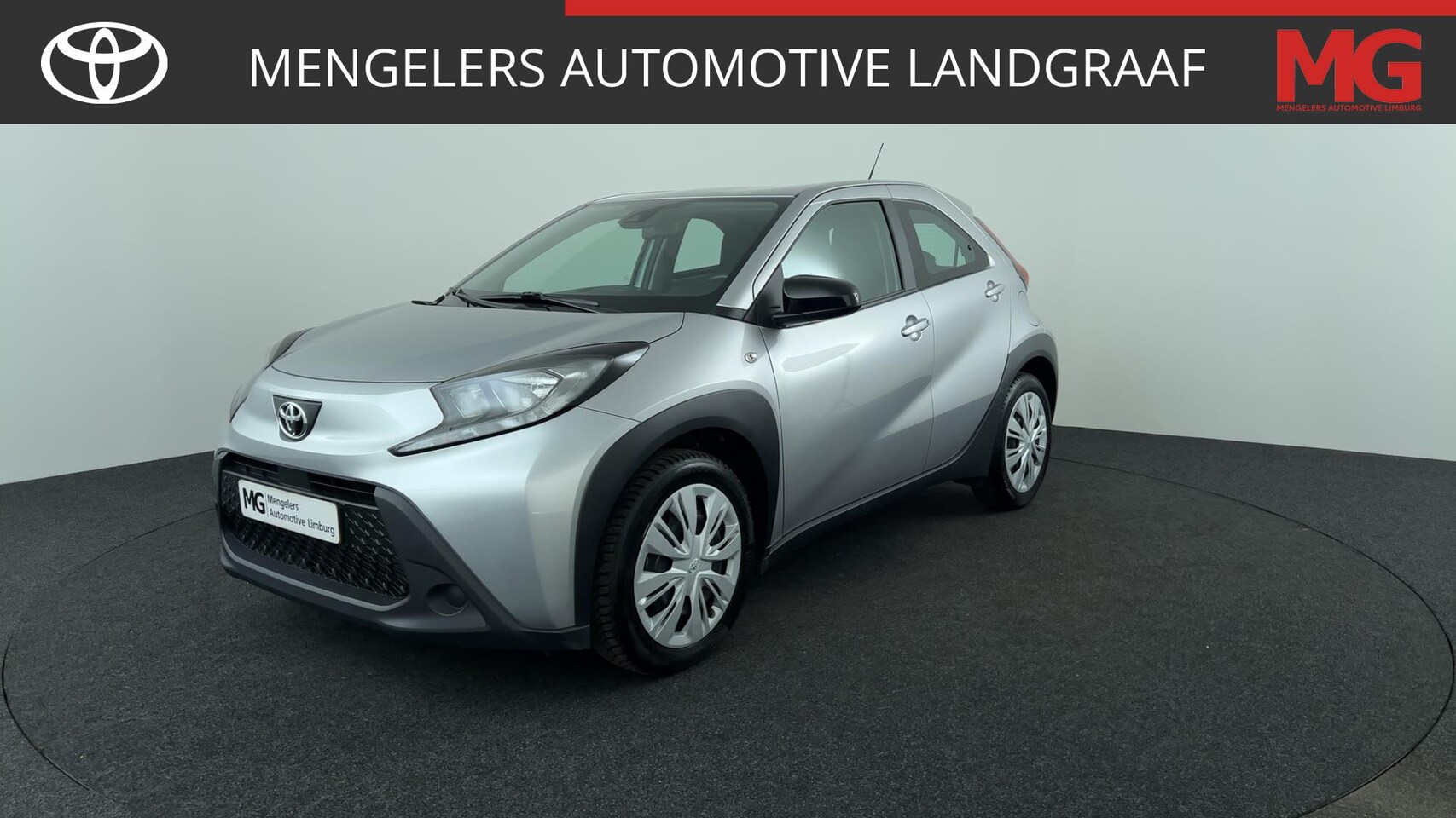 Toyota Aygo X - 1.0 VVT-i S-CVT Play | Rijklaar | Automaat - AutoWereld.nl