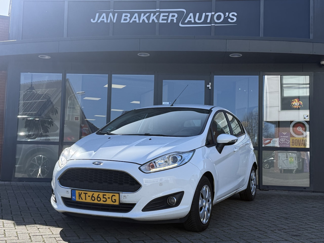 Ford Fiesta - 1.5 TDCi Style ✅ Park Pilot ✅ Airco ✅ Cruise ✅ - AutoWereld.nl