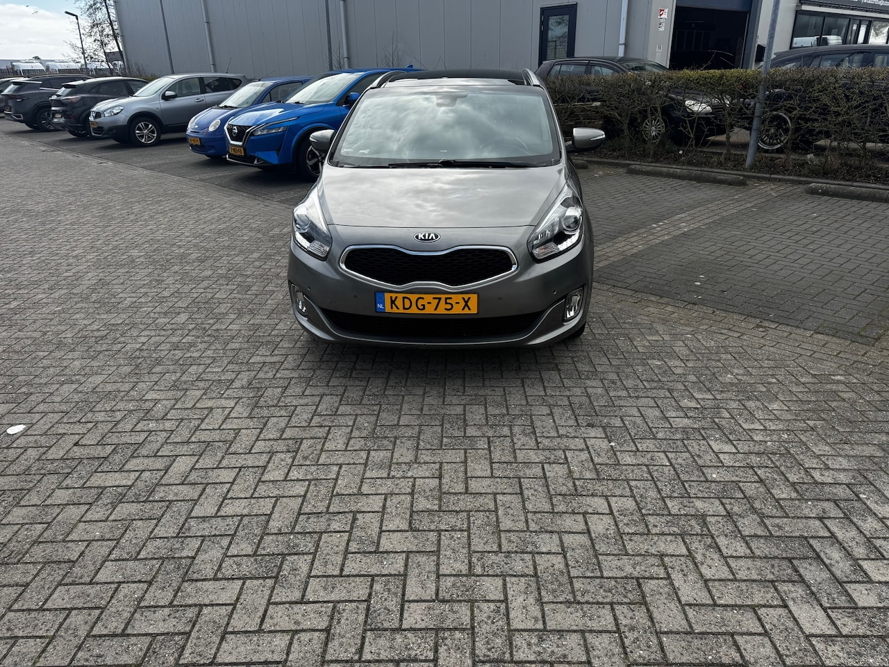 Kia Carens - 1.6 GDi ExecutiveLine INCL NWE APK!!! - AutoWereld.nl