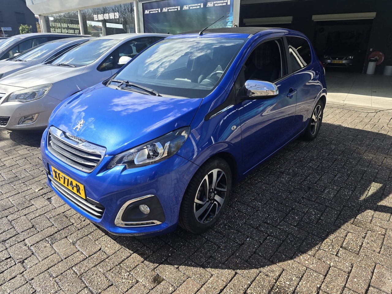 Peugeot 108 - 1.0 e-VTi Allure TOP! | 2E EIGENAAR | 12MND GARANTIE | OPEN DAK | NAVI | CAMERA | - AutoWereld.nl