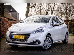 Peugeot 208 - 1.2 PureTech Allure Parelmoer Camera Navi 16"