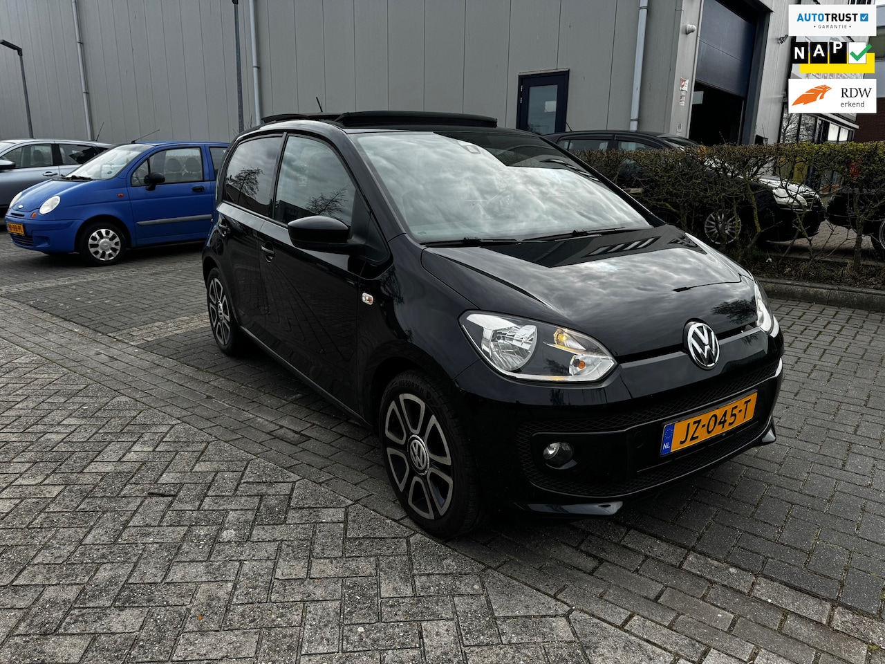Volkswagen Up! - 1.0 high up! BlueMotion INCL NWE APK!! - AutoWereld.nl