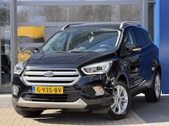 Ford Kuga - 1.5 EcoBoost Titanium | Trekhaak | 2.000kg trekgw. | All season | Xenon | Navigatie | Appl