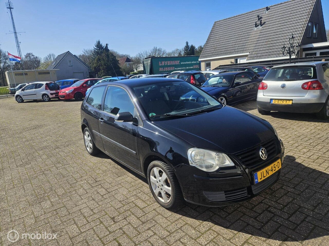 Volkswagen Polo - 1.2 Trend lm wielen airco el ramen cv apk !!